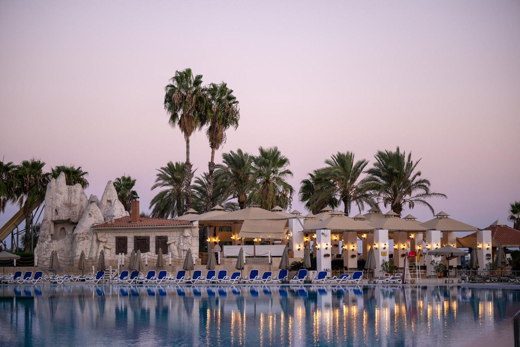 Adora Hotel & Resort Belek Exterior photo